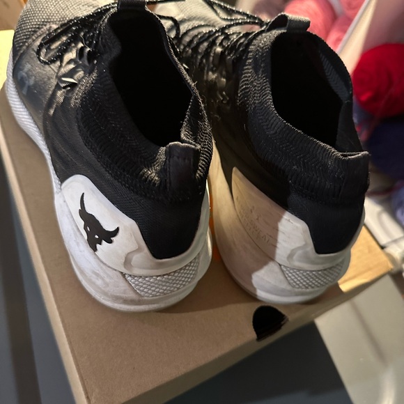 Under Armour Men’s sneakers - Picture 7 of 7